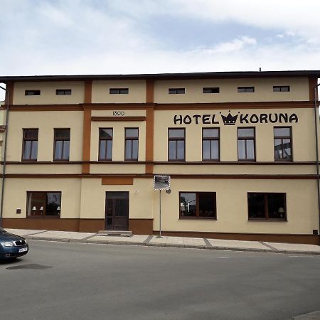 Hotel Koruna Penzion Теплице-над-Метуи Экстерьер фото